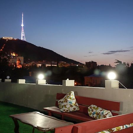 Guest House Sky Plus Tbilisi Exterior photo